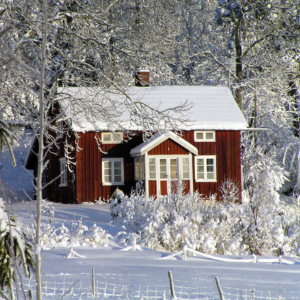 House after a snow storm during Maryland's winter weather.